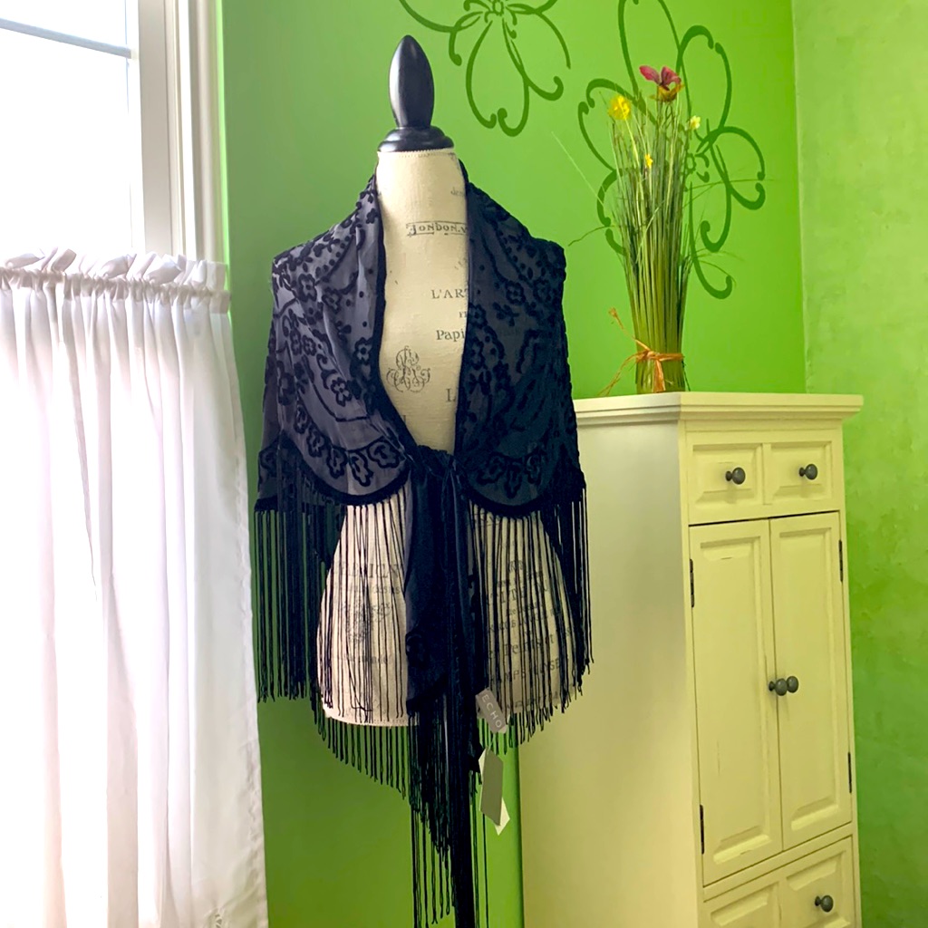 Echo Black Wrap